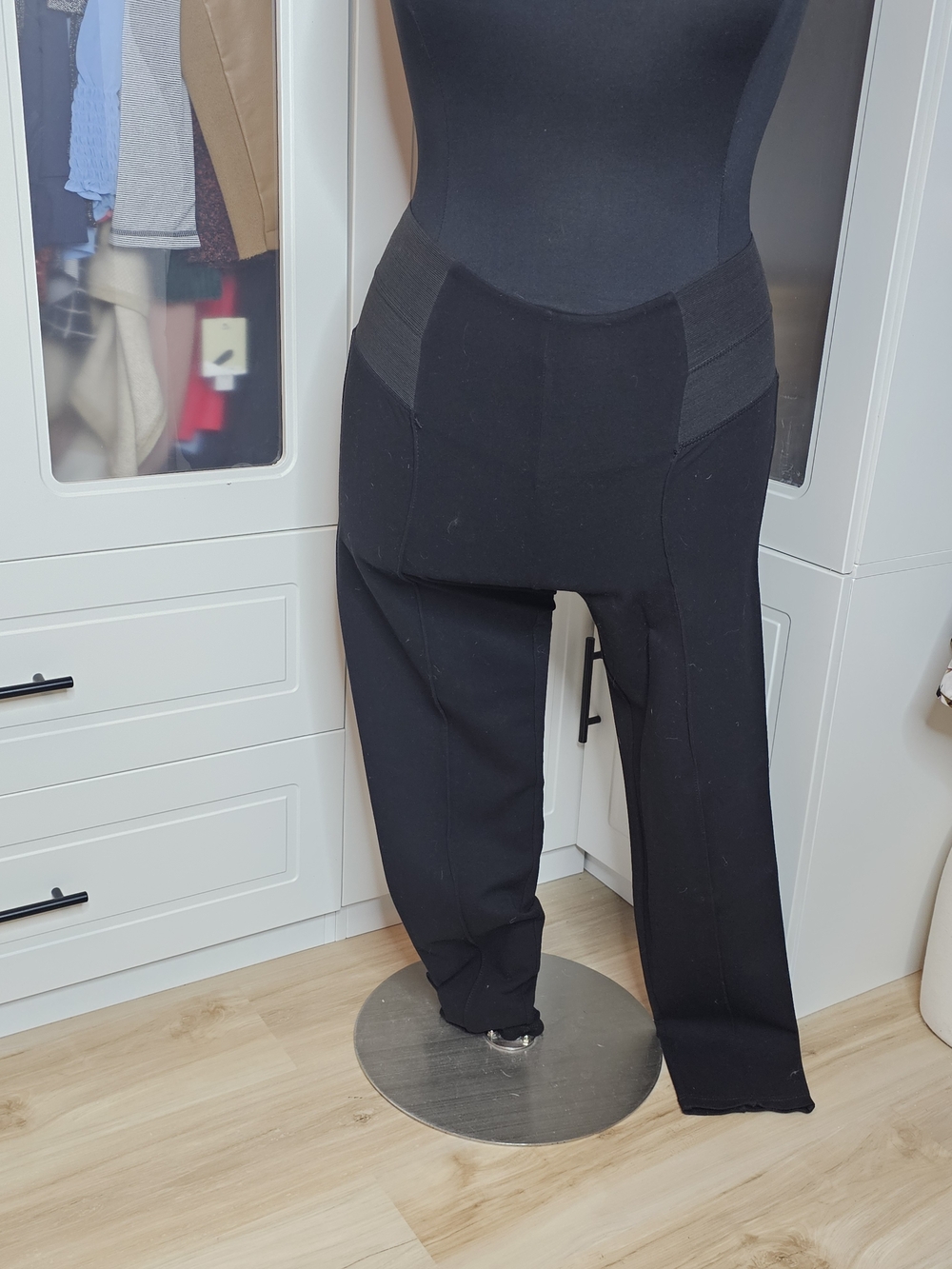 Lafayette 148 Black Women's Stretch Ponte Trousers